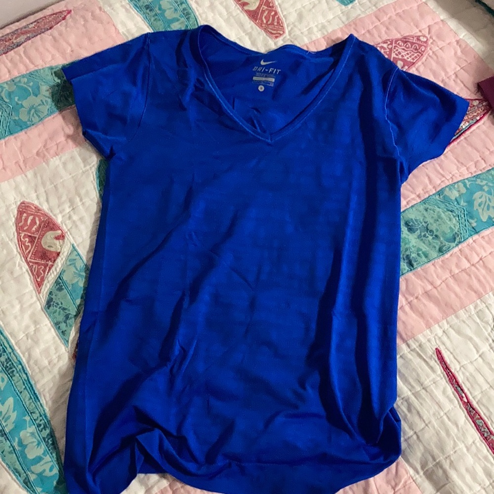 Nike dri-fit short sleeve shirt